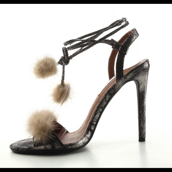 Pom Pom Sandals - Picture 2 of 6